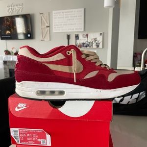 Airmax 1 “curry”